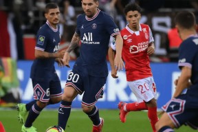 爱游戏体育-关于穆雷连续十五场比赛得分超过战术调整，巴黎圣日耳曼挑战极限！的信息