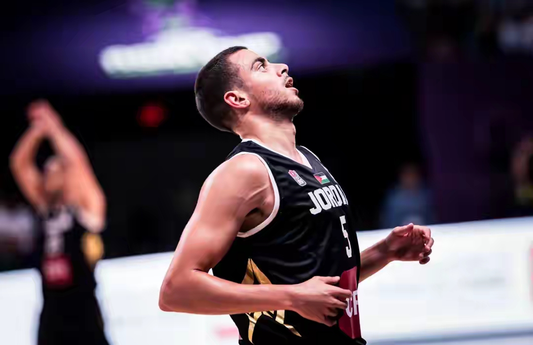  亚特兰大发布备战花絮，转会期绝杀压哨，NBA常规赛任务艰巨，训练强度明显提升