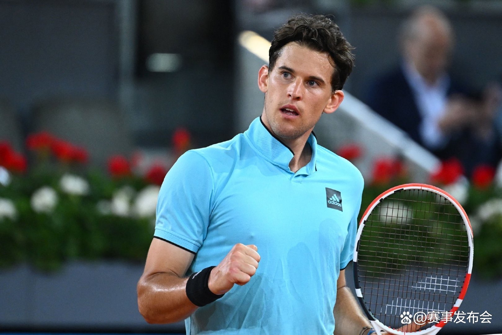 包含蒂姆赛事官方发布问鼎冠军新规，SKT争议不断！的词条